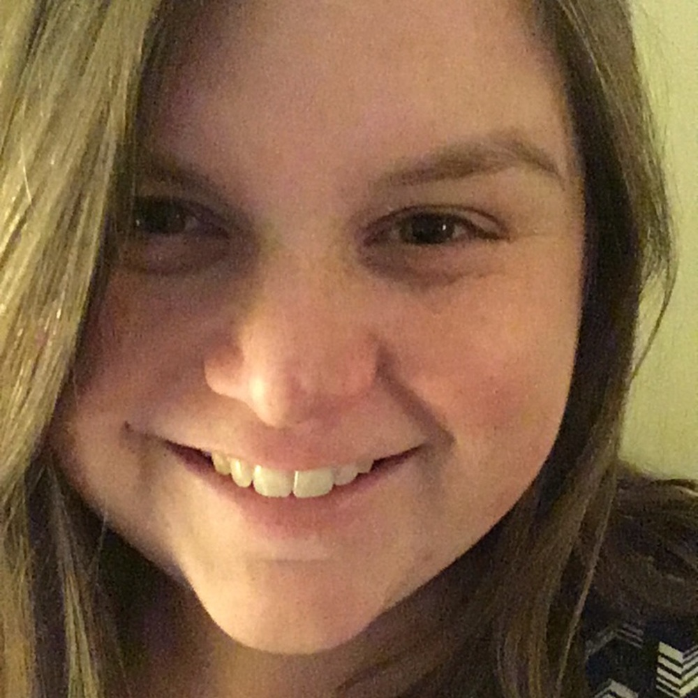 Meet your Posher, Emilee